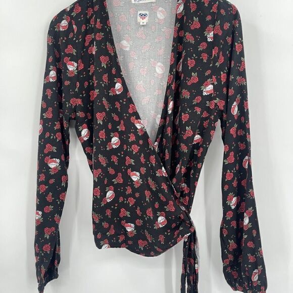 Junk Food Black Red Roses Grateful Dead Wrap Around Rose Shirt Medium - Picture 1 of 7